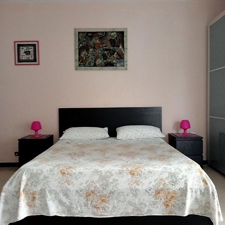 Airport Alexander Apartment Genoa Luaran gambar