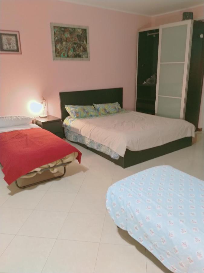 Airport Alexander Apartment Genoa Luaran gambar
