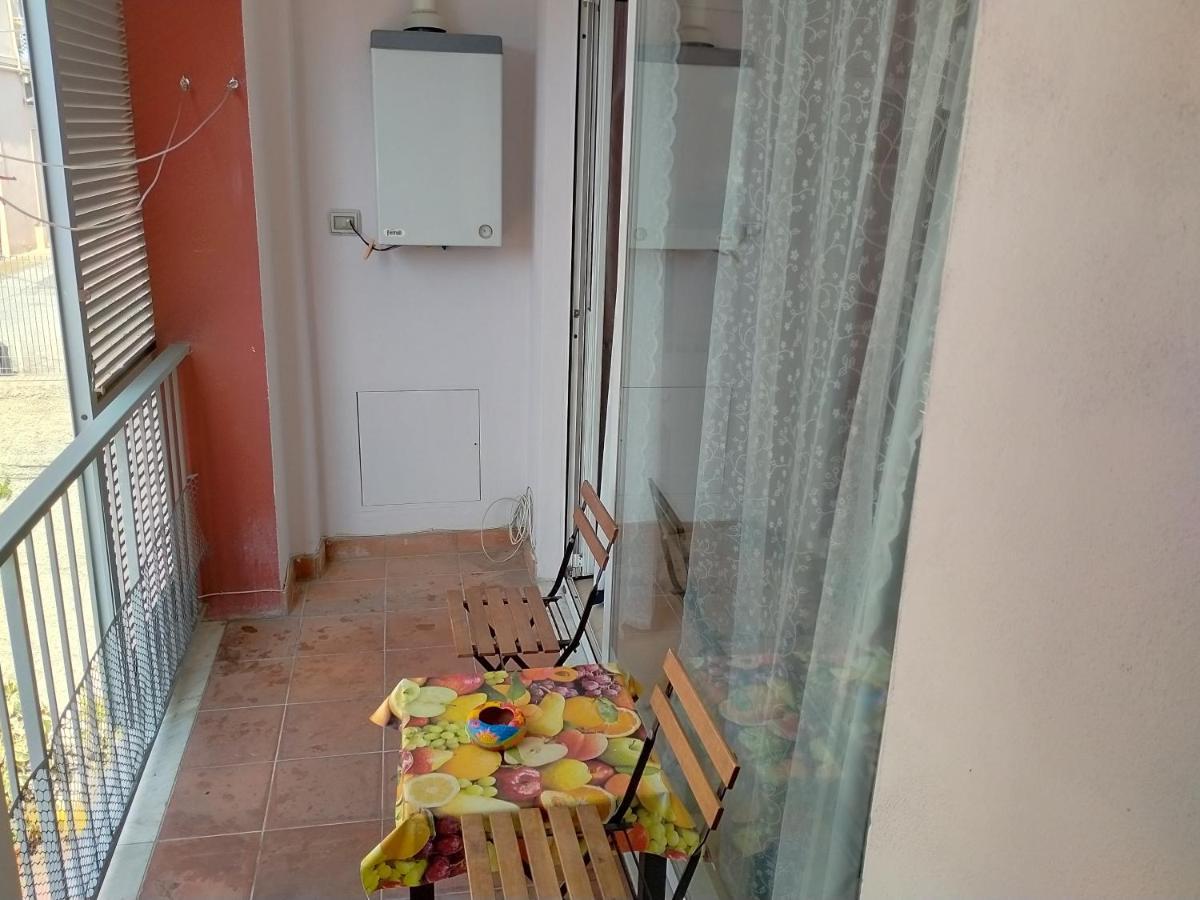 Airport Alexander Apartment Genoa Luaran gambar